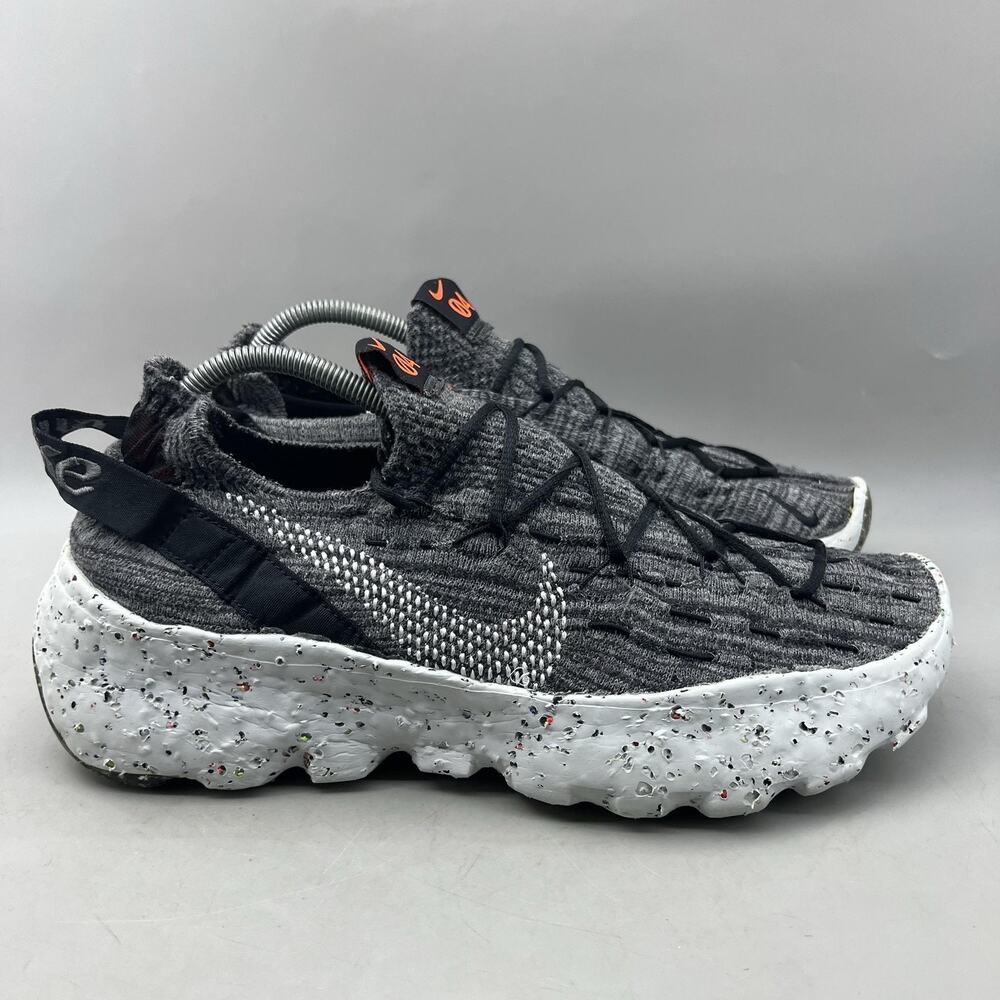 Nike Space Hippie 04 Running Shoes Men Size 10.5 Gray Knit Comfort Low Sneakers